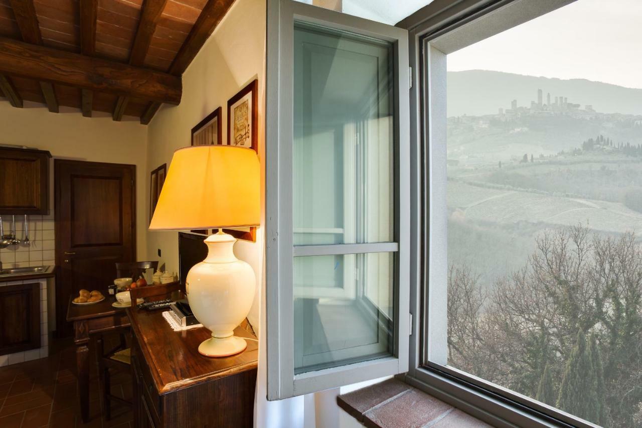 Castello Di Fulignano Soarzio Panoramic Apartment Сан Джиминяно Екстериор снимка